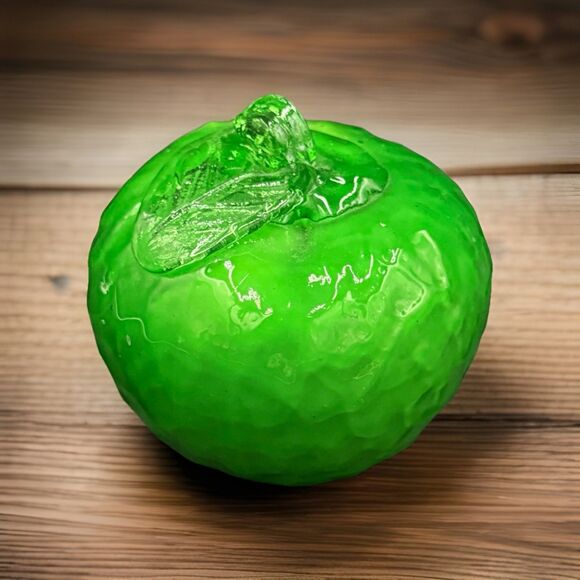 Vintage MCM Murano-Style Blown Glass Green Apple Paperweight - Decorative Item - Picture 1 of 6
